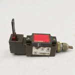 Euchner NZ1VZ-528E-M 230V Safety Door Guard Gate Interlock Switch. Fixed Price $28.14.